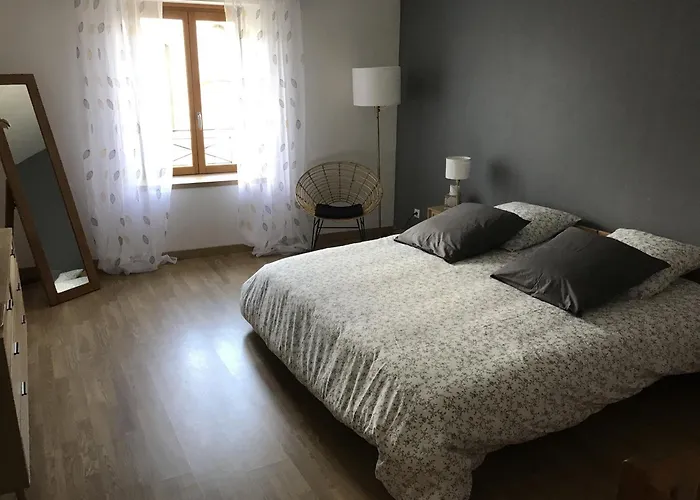 Renove Avec Jardin, Proche Loisirs Et Commerces, A Heure De Nancy Et Metz - Fr-1-584-168