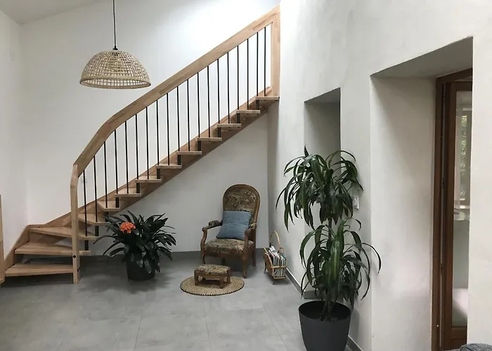 Renove Avec Jardin, Proche Loisirs Et Commerces, A Heure De Nancy Et Metz - Fr-1-584-168